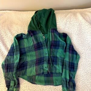 American Eagle cropped flannel with hood